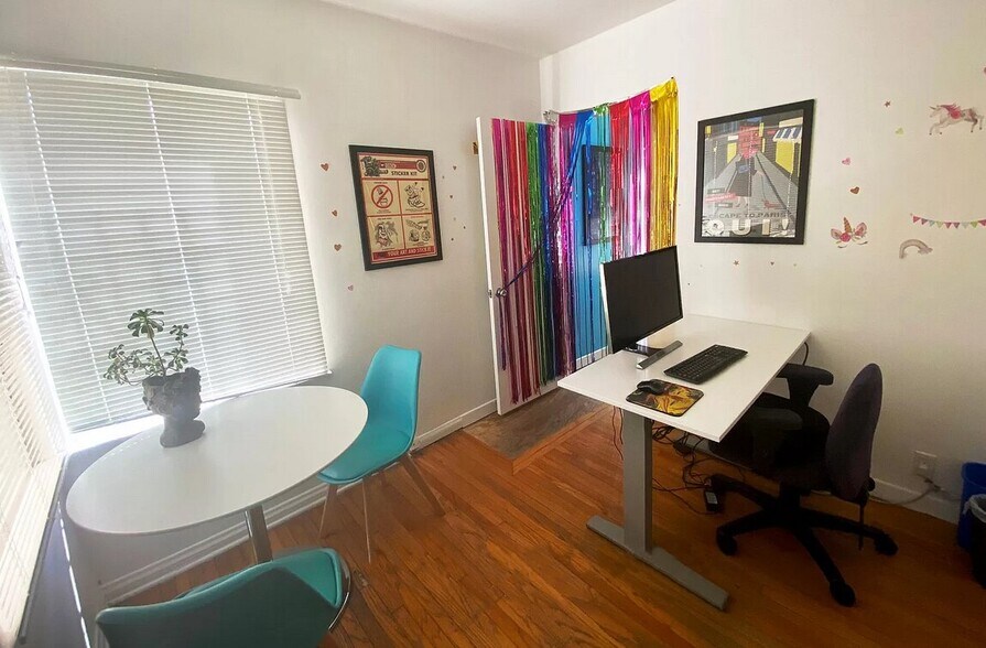 4381 1/2 Tujunga Ave, Studio City, CA à louer - Photo intérieure - Image 3 de 12