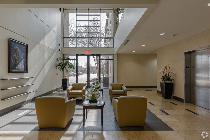 12300 Dundee Ct, Cypress, TX for lease - Lobby - Image 2 of 21