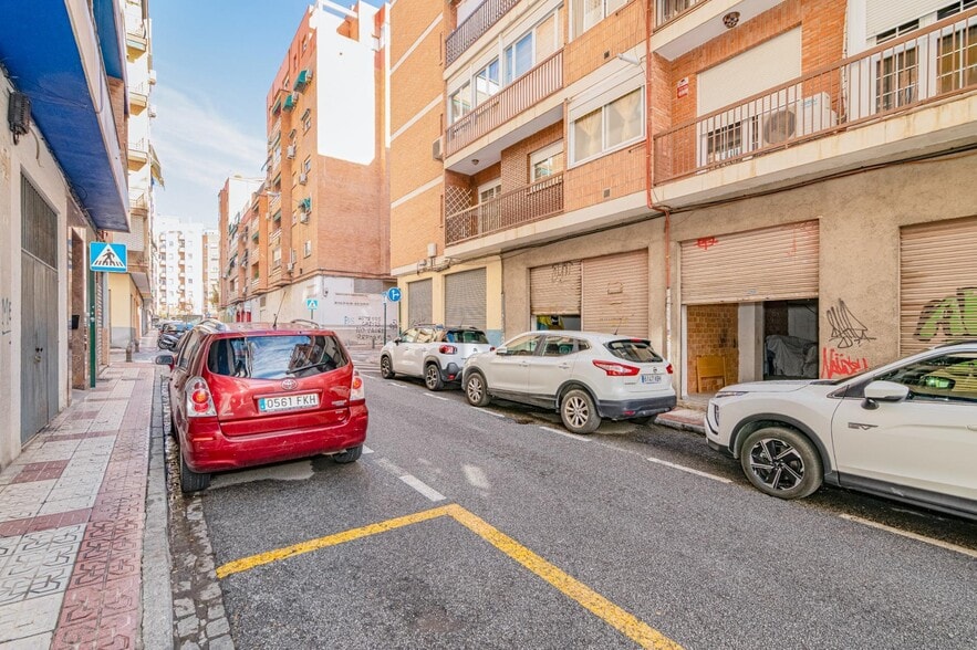 Calle Santa Rita, Granada, Granada for sale - Building Photo - Image 1 of 19