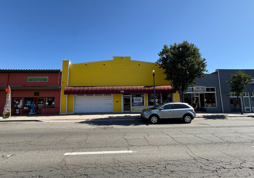 734 Main St, Ramona, CA à vendre - Photo du bâtiment - Image 3 de 9