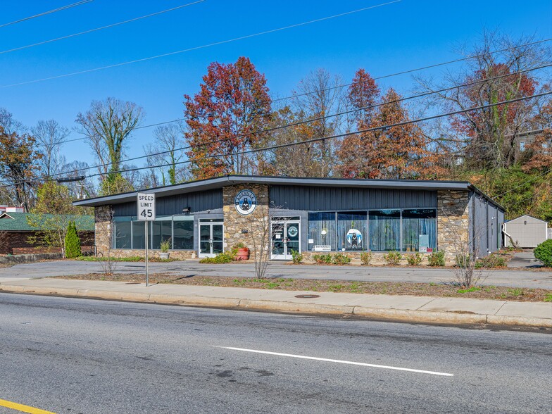 99 New Leicester Hwy, Asheville, NC for lease - Building Photo - Image 2 of 16