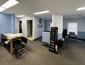 164 E Main St, Huntington, NY à louer Photo intérieure- Image 2 de 2