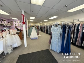 330 Packetts Lndg, Fairport, NY for lease Interior Photo- Image 2 of 6