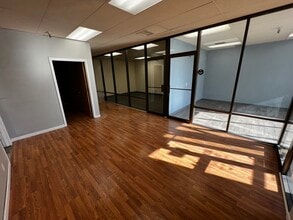 2920-2920 Mill St, Reno, NV for lease Interior Photo- Image 2 of 2