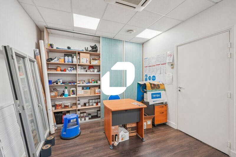 Bureau dans Asnières-sur-Seine à vendre - Photo intérieure - Image 3 de 11
