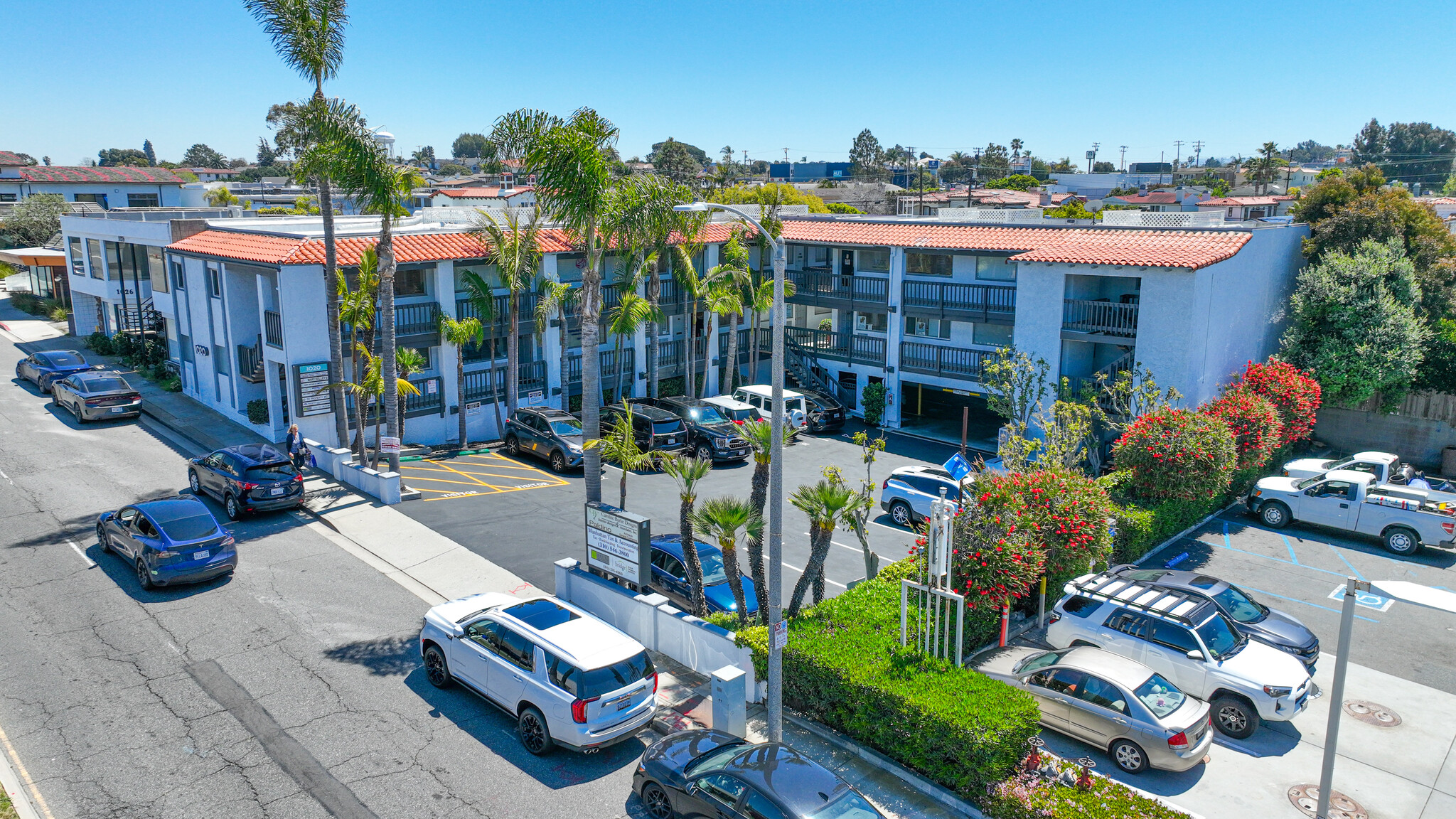 1020 Manhattan Beach Blvd, Manhattan Beach, CA à vendre Photo principale- Image 1 de 1