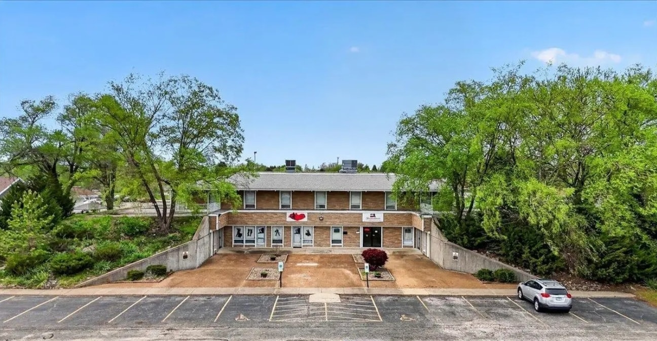 3111 Normandy Dr, Springfield, IL for sale Building Photo- Image 1 of 52