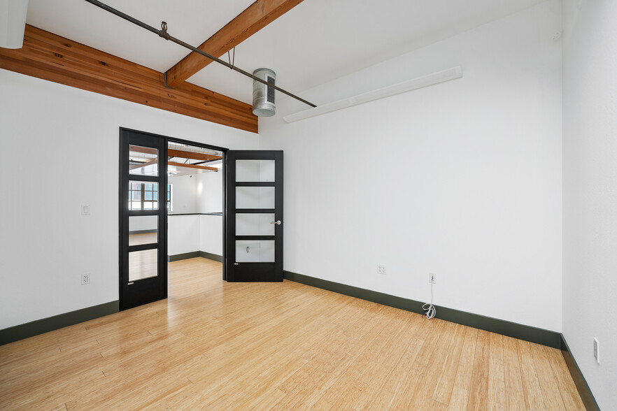 42 Dore St, San Francisco, CA for lease - Interior Photo - Image 2 of 67