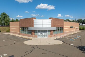 Plus de détails pour 645 Foxon Rd, East Haven, CT - Commerce de détail à vendre