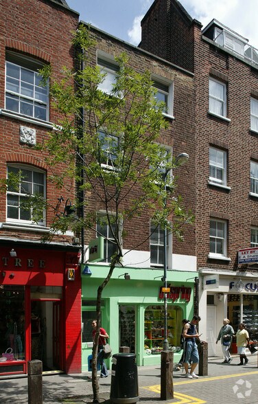 60 Neal St, Londres à louer - Photo du bâtiment - Image 2 de 24