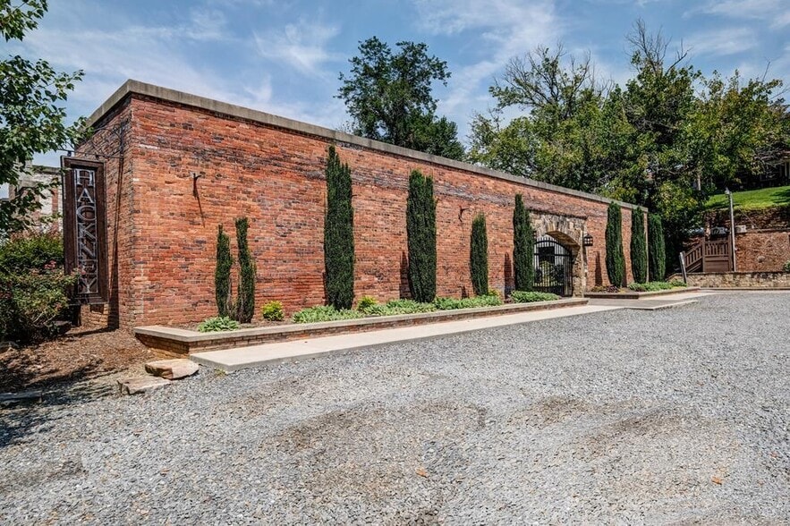 11 Railroad St, Murphy, NC for sale - Building Photo - Image 2 of 48