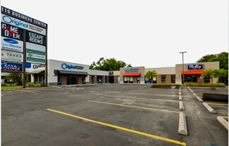 Plus de détails pour 2119 W Brandon Blvd, Brandon, FL - Commerce de détail à louer