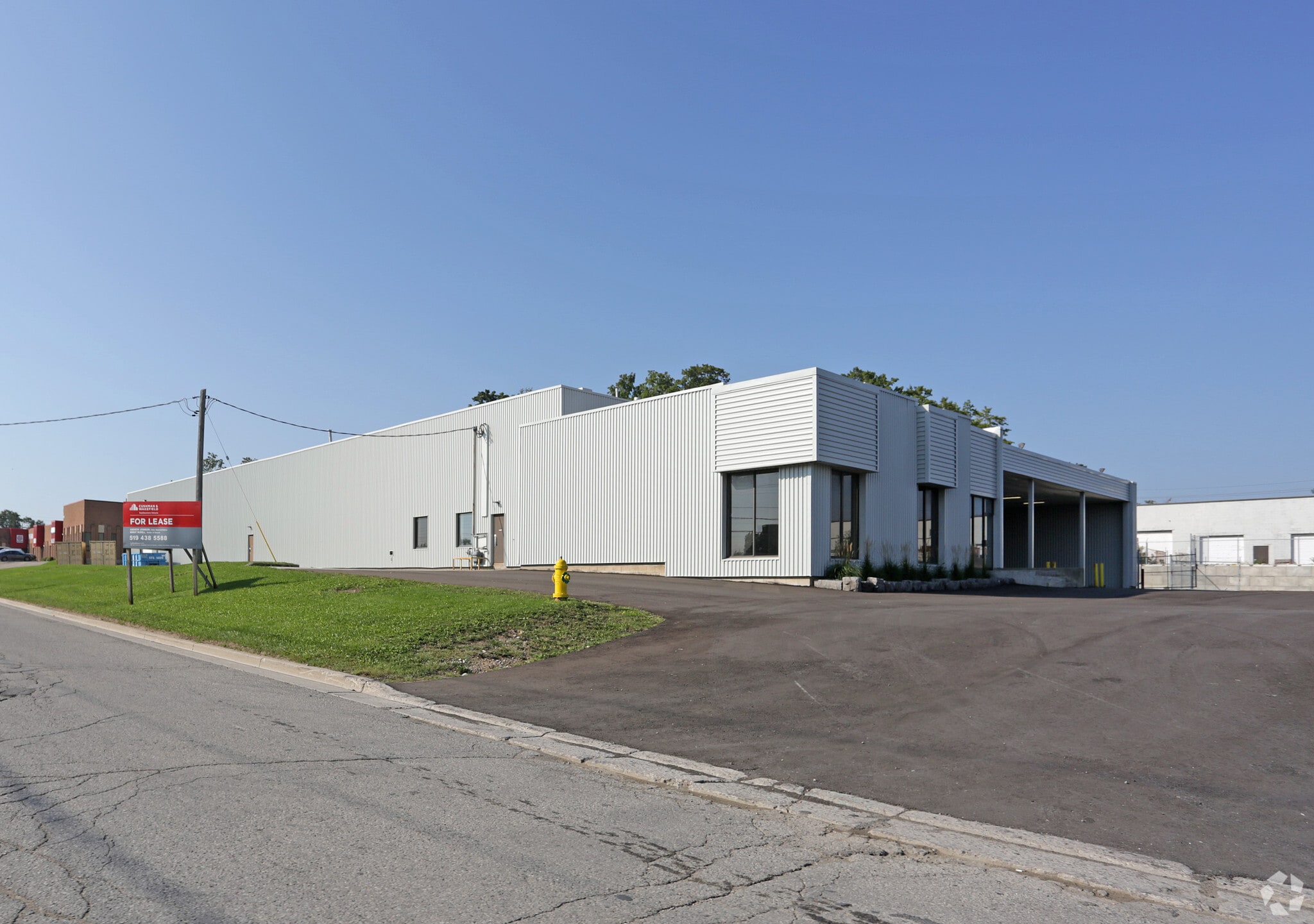 1011 Hubrey Rd, London, ON for lease Building Photo- Image 1 of 3