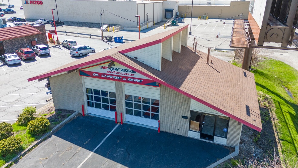 4535 Coldwater Rd, Fort Wayne, IN for lease - Building Photo - Image 2 of 10