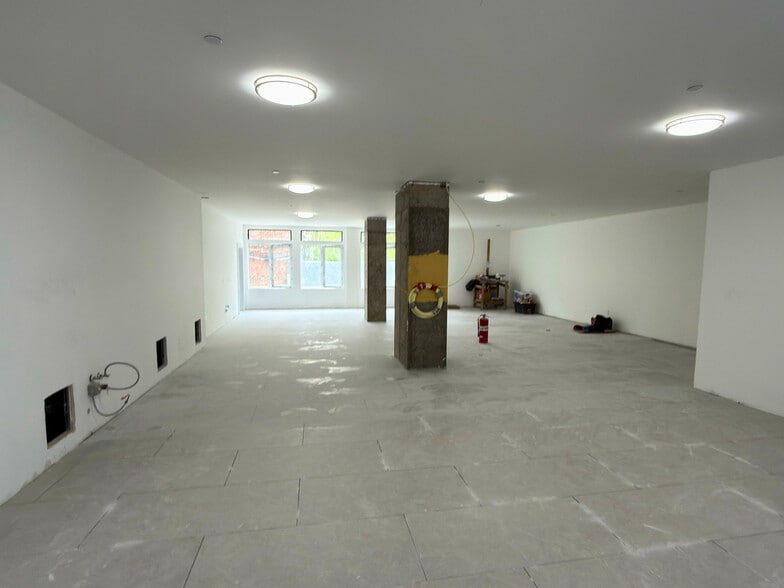 40 W 167th St, Bronx, NY for lease - Building Photo - Image 3 of 3