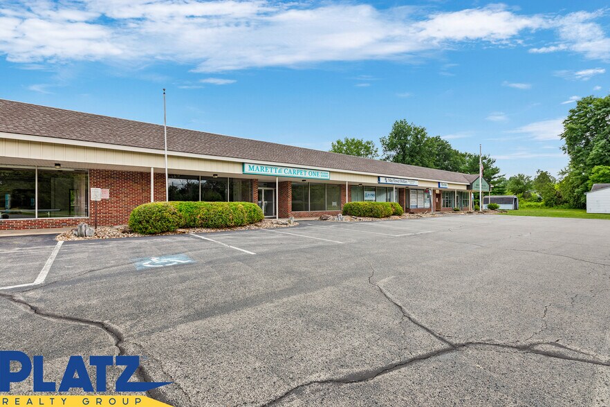 229-263 S Salem Warren Rd, North Jackson, OH à louer - Photo du bâtiment - Image 2 de 11