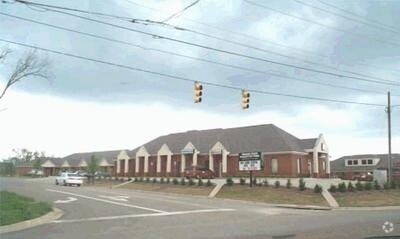 5279-5289 Vaughn Rd, Montgomery, AL à louer - Photo du bâtiment - Image 2 de 4