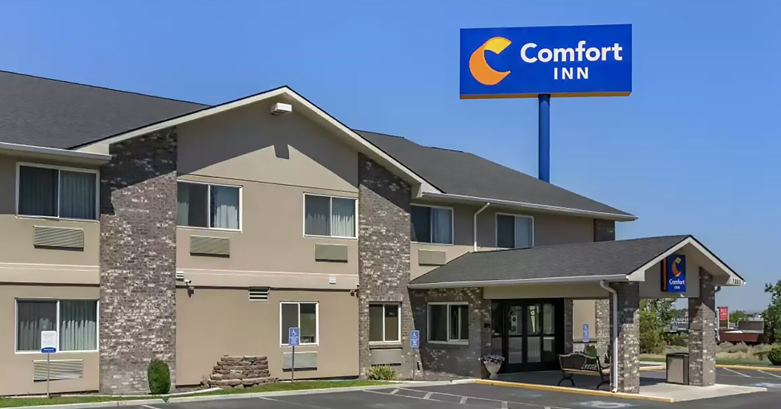 7801 W Quinault Ave, Kennewick, WA à vendre Photo principale- Image 1 de 1