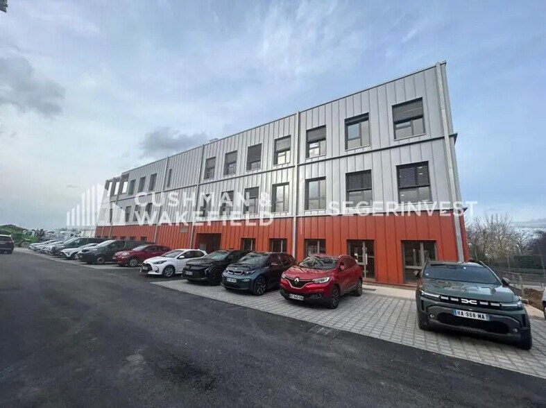 Office in Quetigny for sale - Building Photo - Image 1 of 10
