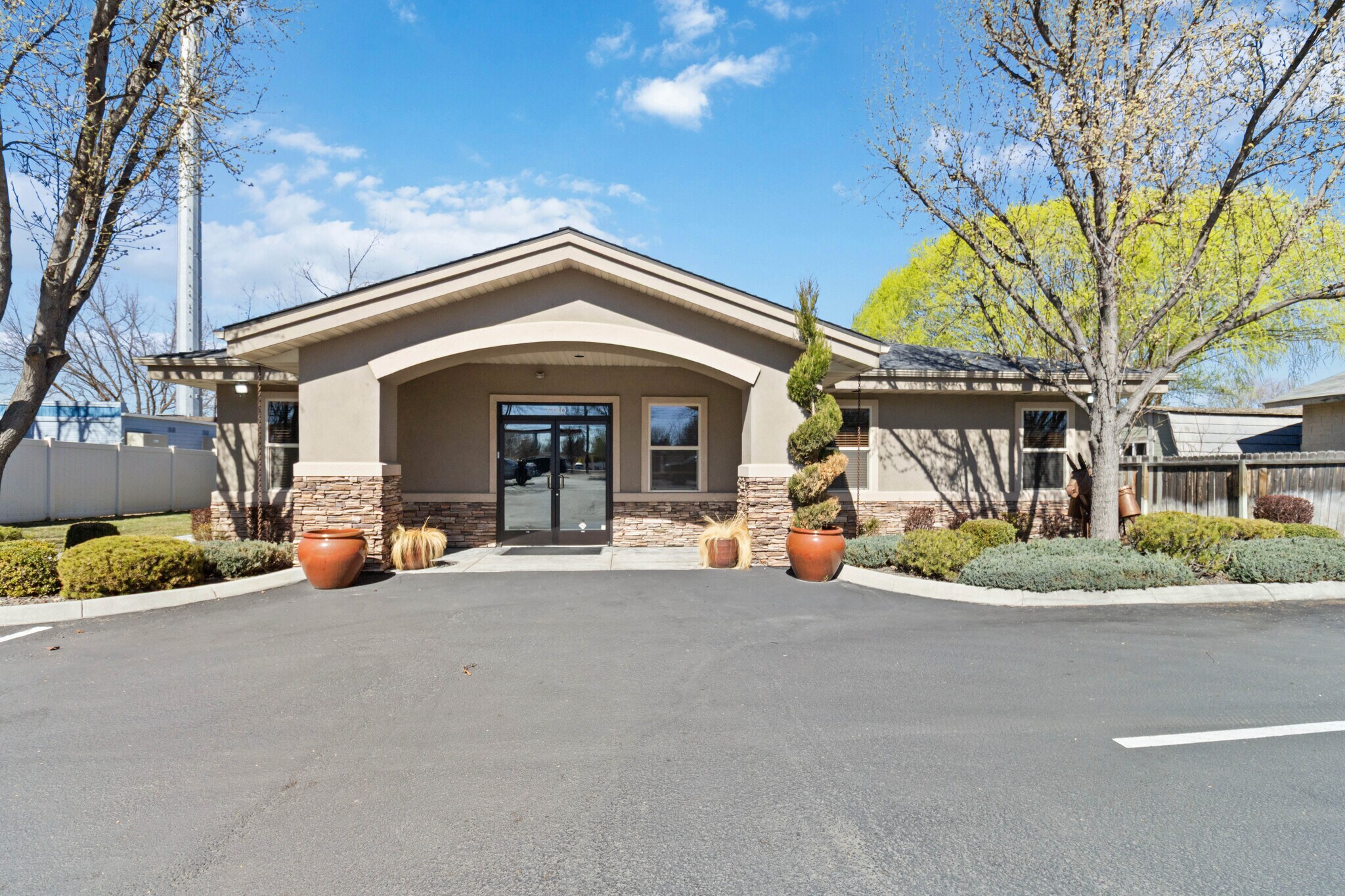 7280 W Ustick Rd, Boise, ID for lease Primary Photo- Image 1 of 6