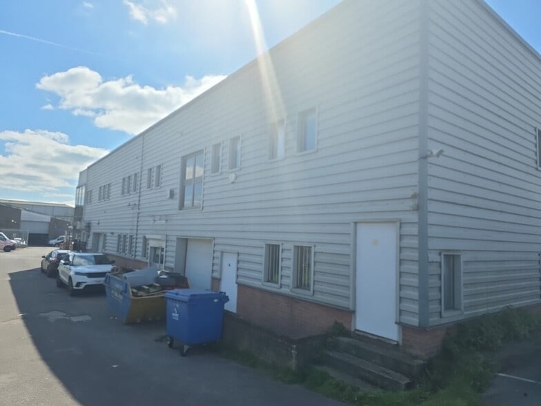 15 Bennet Rd, Reading for lease - Building Photo - Image 2 of 2