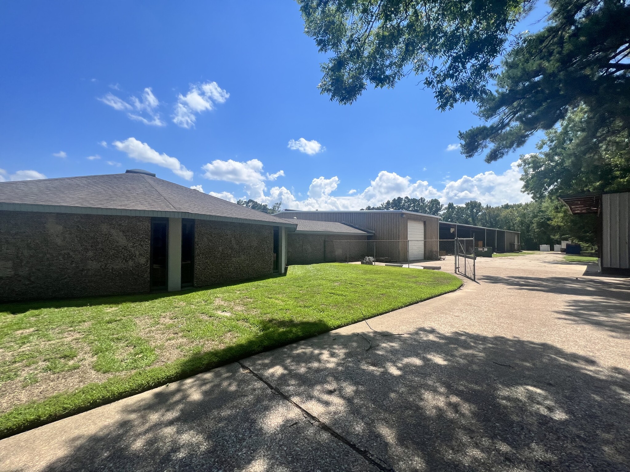 1208 S Chestnut St, Lufkin, TX for sale Building Photo- Image 1 of 1