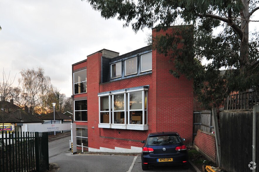7 Station Appr, Bexleyheath for lease - Building Photo - Image 2 of 6
