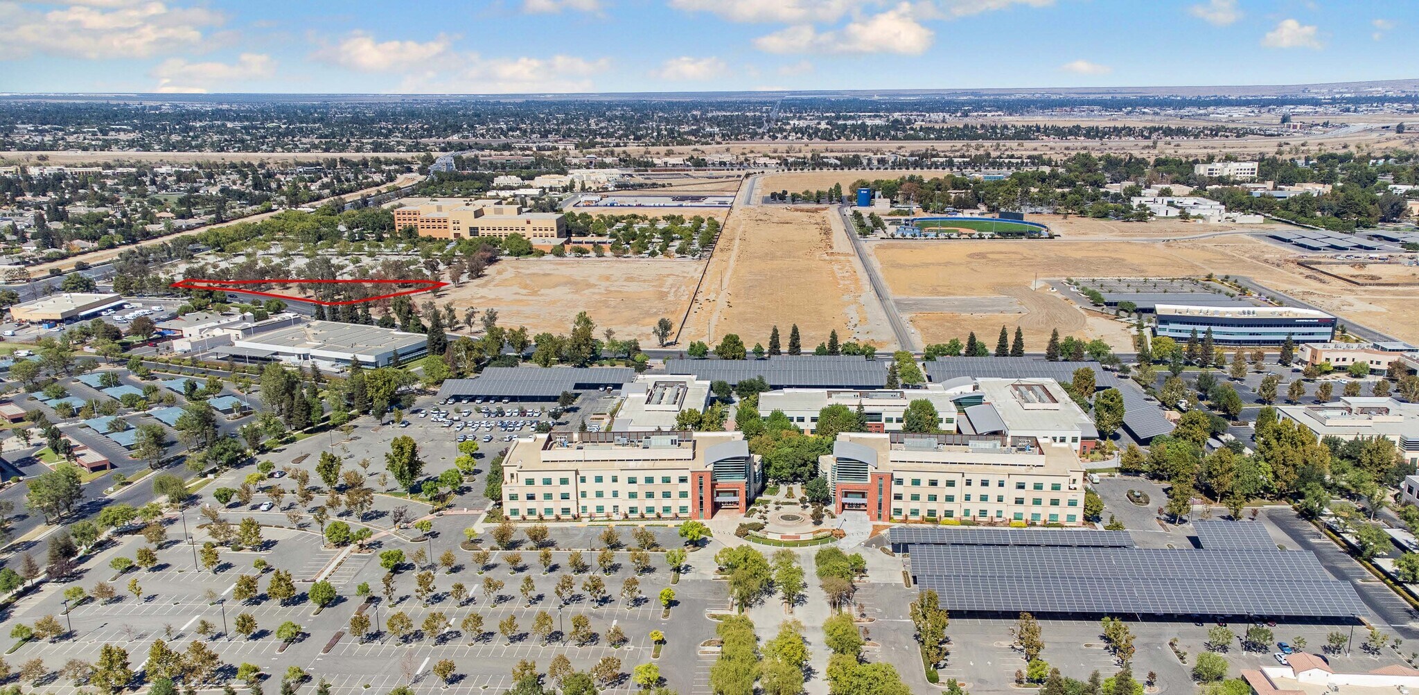 9916 Camino Media, Bakersfield, CA for lease Primary Photo- Image 1 of 6