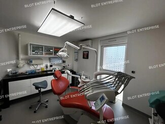 Plus de détails pour Bureau à vendre