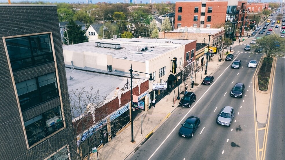 3014 W Irving Park Rd, Chicago, IL for sale - Building Photo - Image 3 of 44