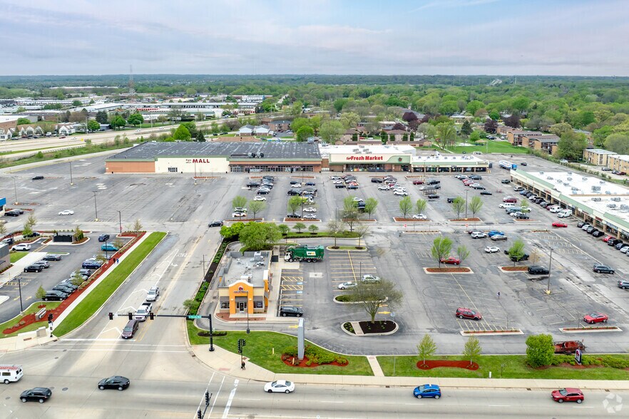 300 S McLean Blvd, Elgin, IL à louer - Aérien - Image 2 de 5