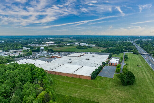 More details for 2516 Industry Dr, Burlington, NC - Industrial for Lease