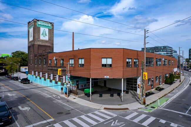 Plus de détails pour 401 Logan Ave, Toronto, ON - Bureau, Bureau/Commerce de détail à louer