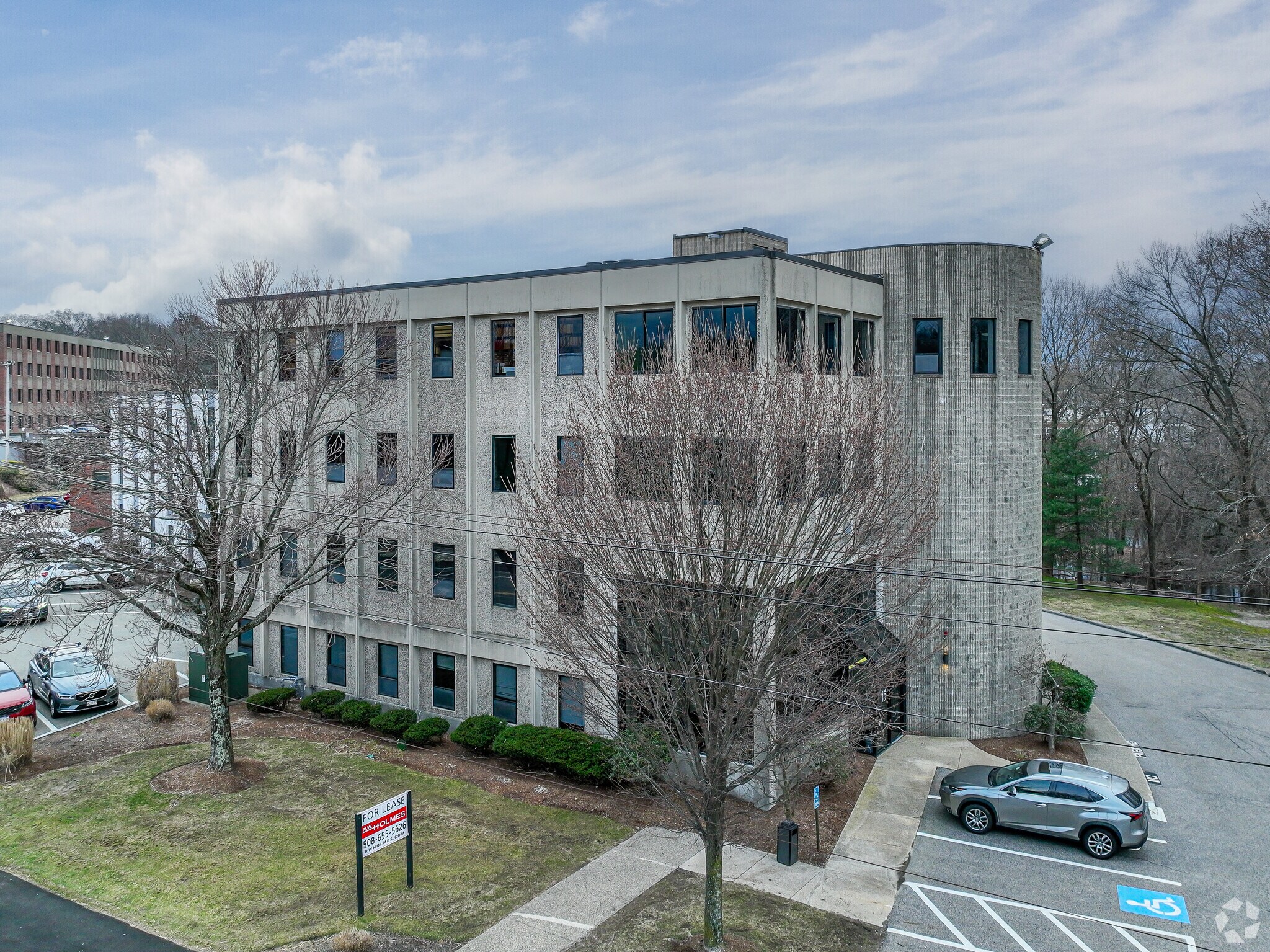 15 Walnut St, Wellesley, MA for lease Primary Photo- Image 1 of 6