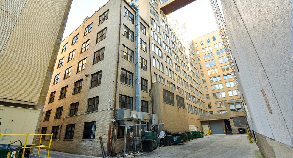1518 K St NW, Washington, DC à vendre - Photo du bâtiment - Image 3 de 10