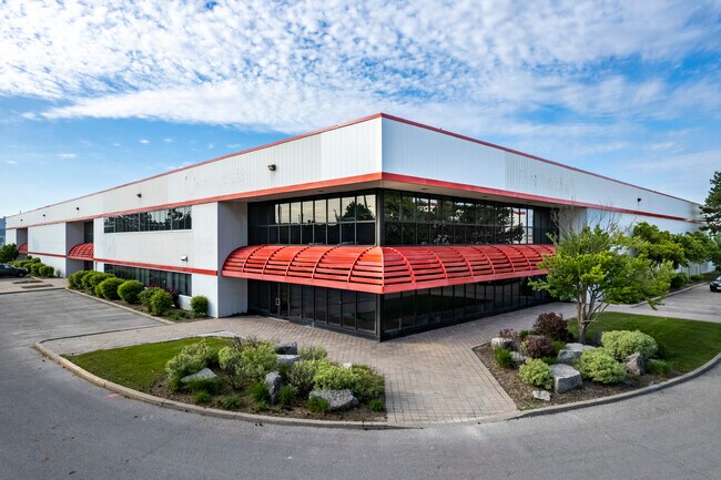 Plus de détails pour 1 Woodslea Rd, Brampton, ON - Industriel à louer