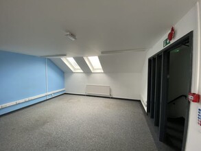 Centre Ct, Pontypridd for lease Interior Photo- Image 2 of 3