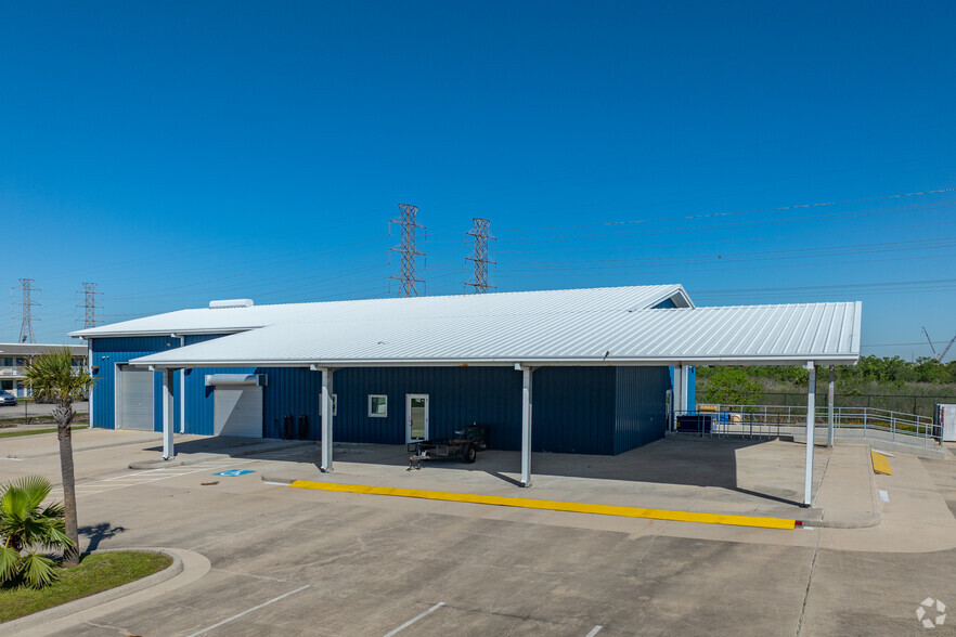 7402 Broadway St, Galveston, TX for sale - Building Photo - Image 2 of 5