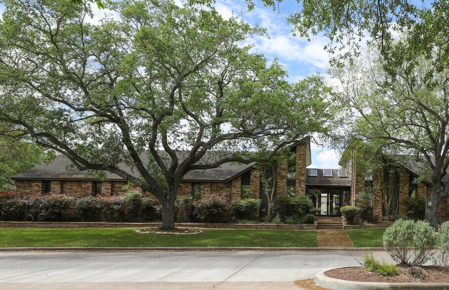 2095 W Main St, League City, TX à louer - Photo du bâtiment - Image 2 de 17