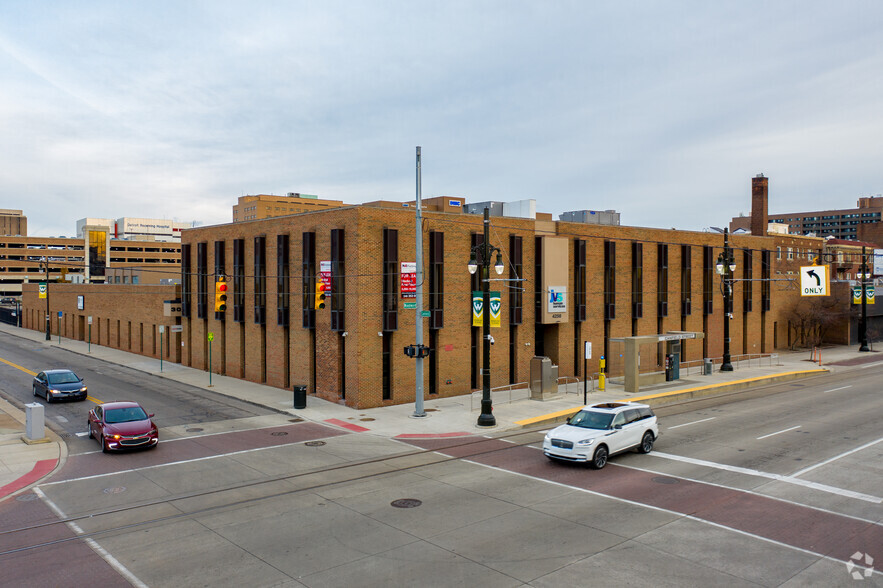 50 E Canfield St, Detroit, MI for lease - Building Photo - Image 1 of 6