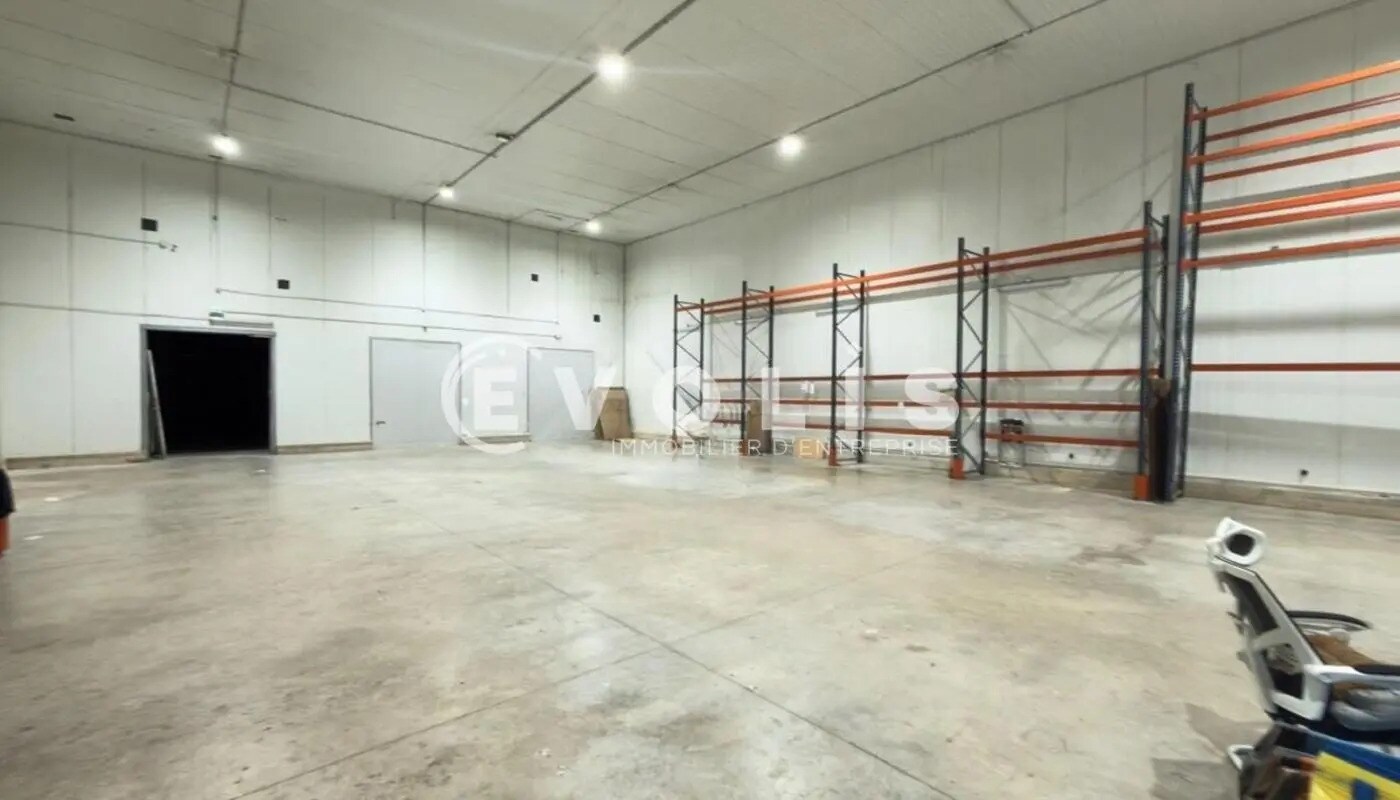 Office in Mareuil-lès-Meaux for lease Interior Photo- Image 1 of 13