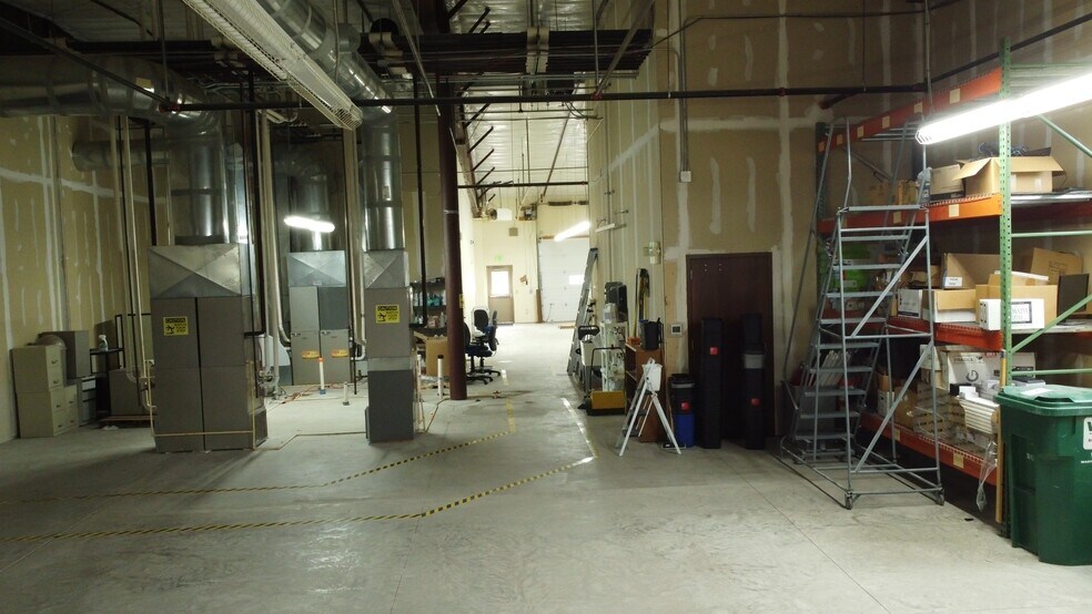 1150 5th Ave SE, Hutchinson, MN à louer - Vidéo sur l’inscription commerciale - Image 3 de 17