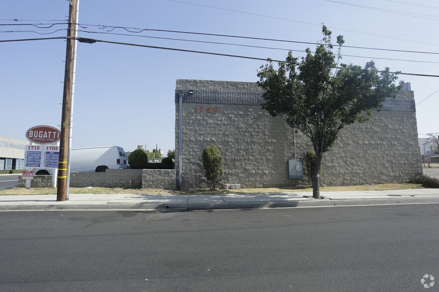 1705 W 130th St, Gardena, CA for sale - Building Photo - Image 2 of 6