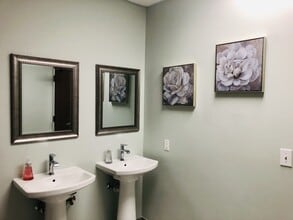 9723 Northcross Center Ct, Huntersville, NC for lease Interior Photo- Image 1 of 11