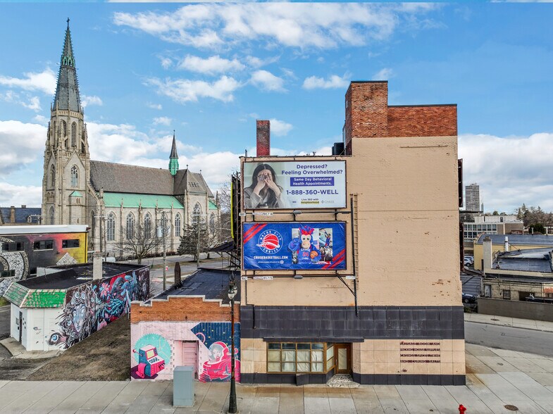 1528 Gratiot Ave, Detroit, MI à vendre - Photo du bâtiment - Image 3 de 31