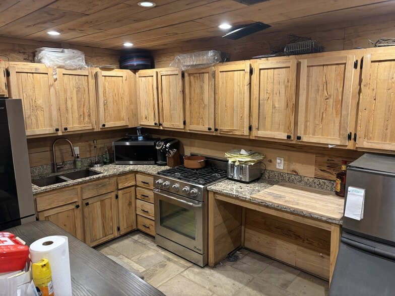 1175 Big Orange Rd, Cordova, TN for sale - Building Photo - Image 2 of 25