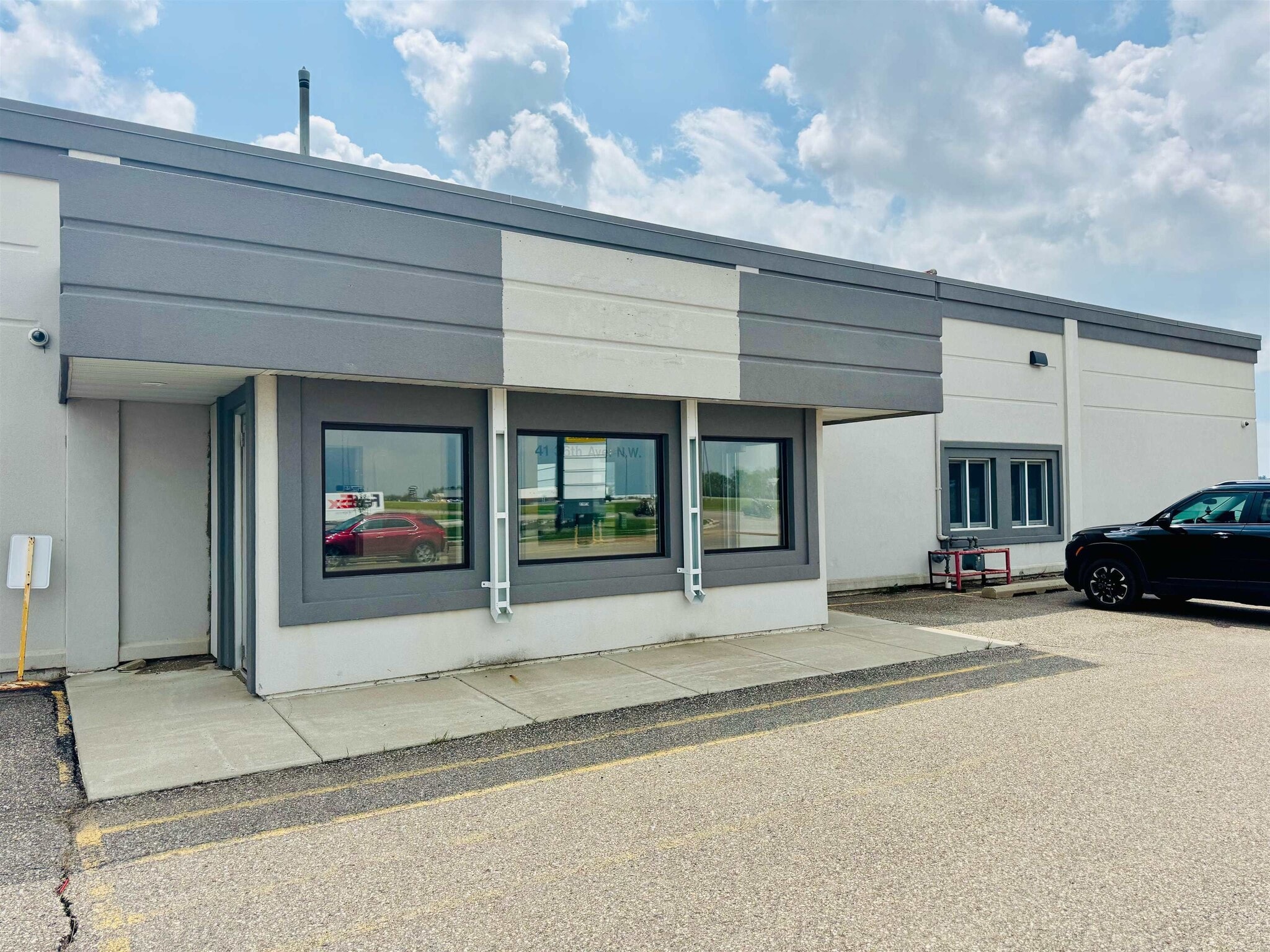 3520 N Broadway, Minot, ND for lease Building Photo- Image 1 of 4