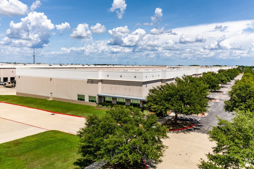 4801 Freidrich Ln, Austin, TX for lease - Primary Photo - Image 1 of 4