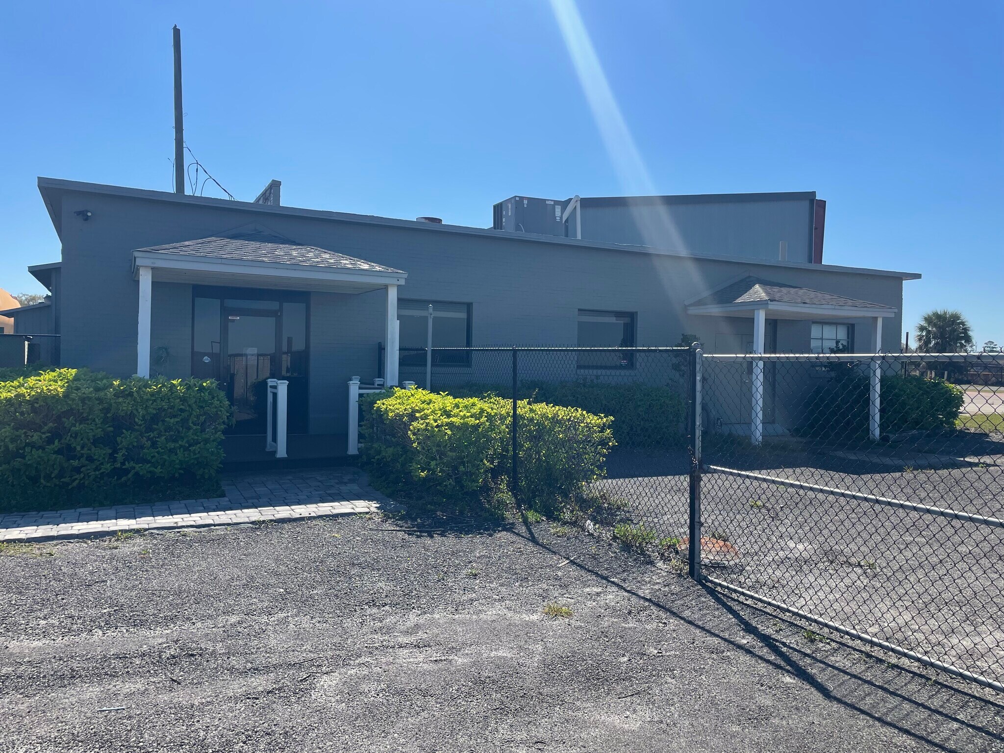 937 Bulkhead Rd, Green Cove Springs, FL for lease Building Photo- Image 1 of 10