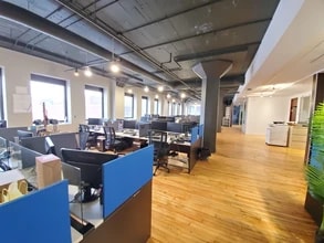 2050 Rue de Bleury, Montréal, QC à louer Photo intérieure- Image 2 de 8